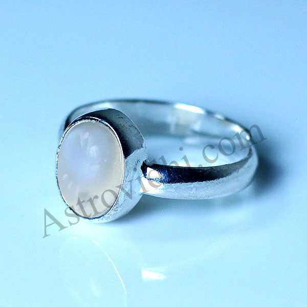 MoonstoneRing #SterlingSilver Ring Moonstone #EngagementRing 